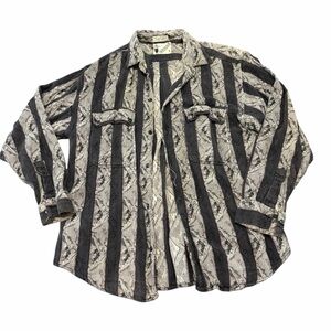 Vintage 80s Abstract Striped Button Up Collared Shirt